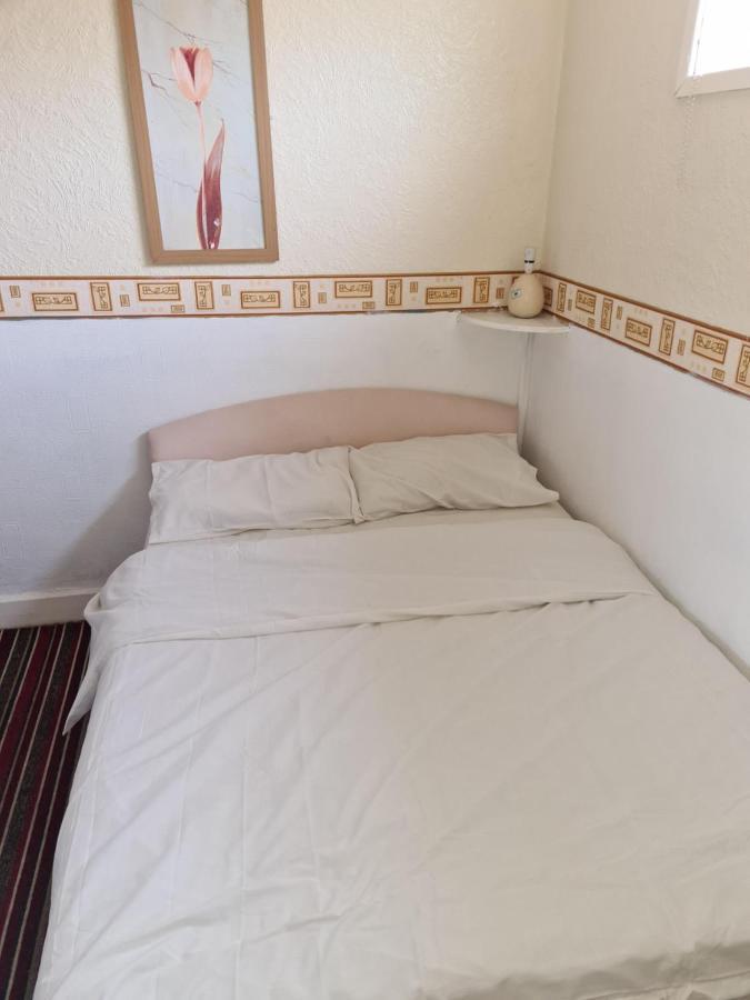 بلاكبول Frankies Hotel المظهر الخارجي الصورة