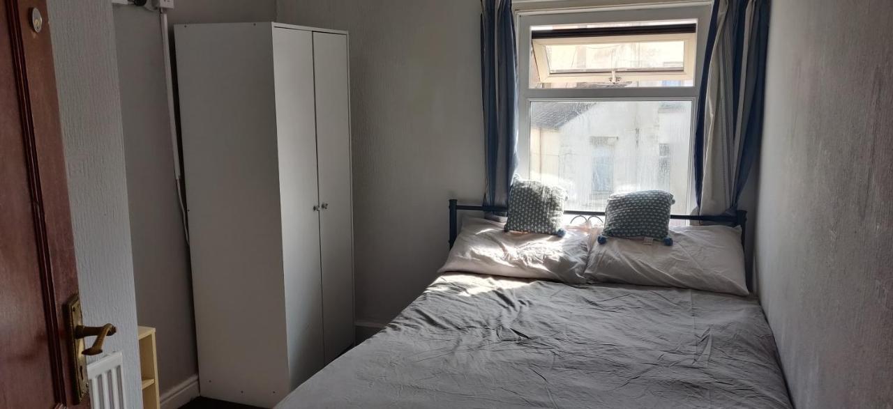 بلاكبول Frankies Hotel المظهر الخارجي الصورة